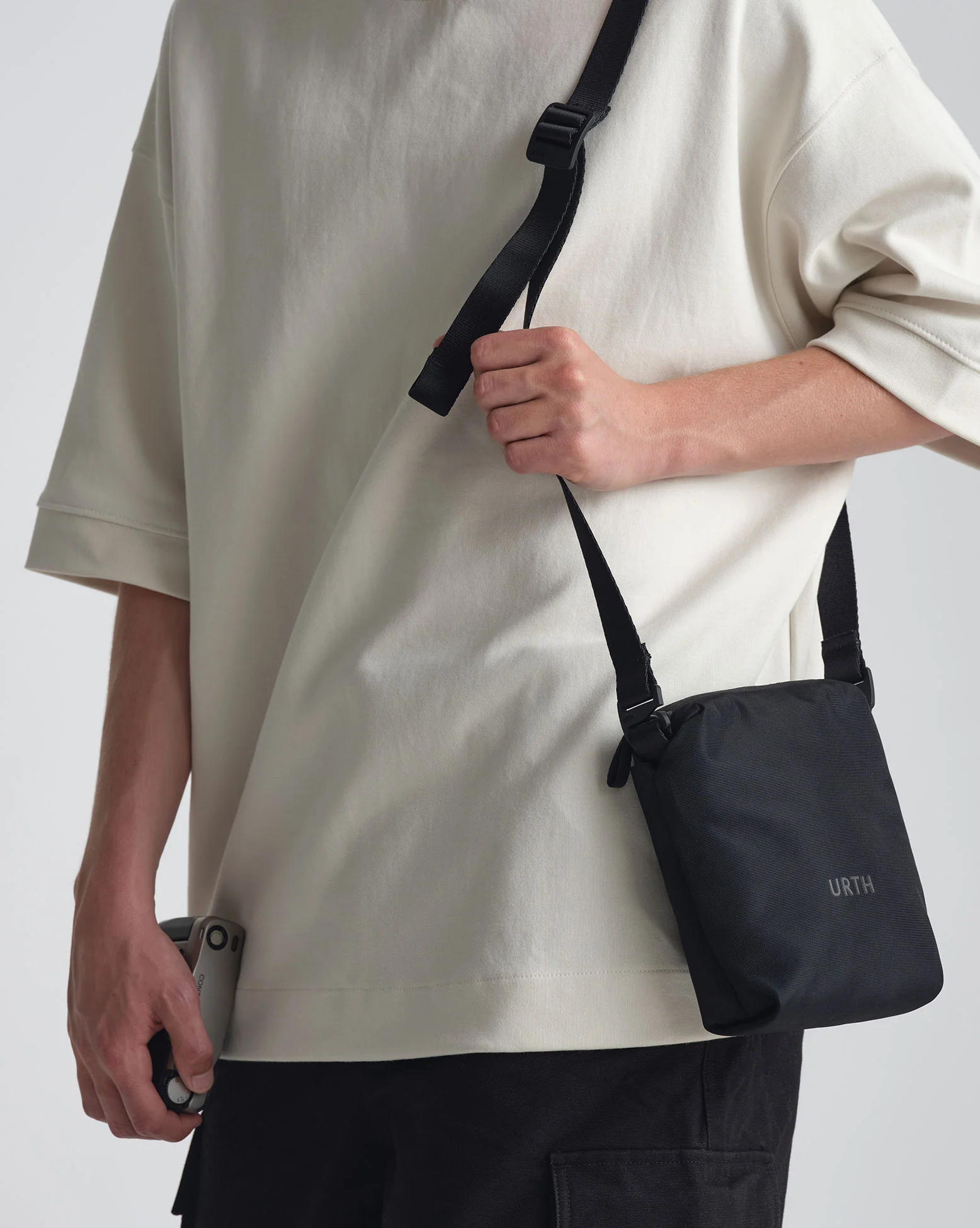 Andesite Camera Pouch - Image 3